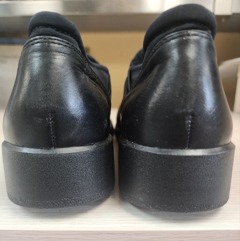 clarks comfort leather slip on loafers  size 7.5M black - Picture 4 of 7
